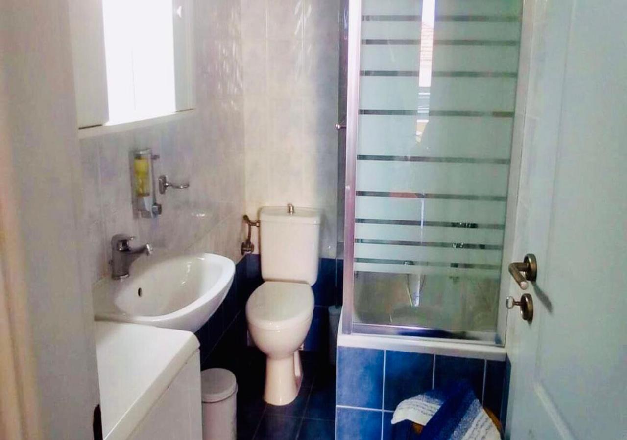 Balsam Suite - 50M To The Beach كالاماتا المظهر الخارجي الصورة