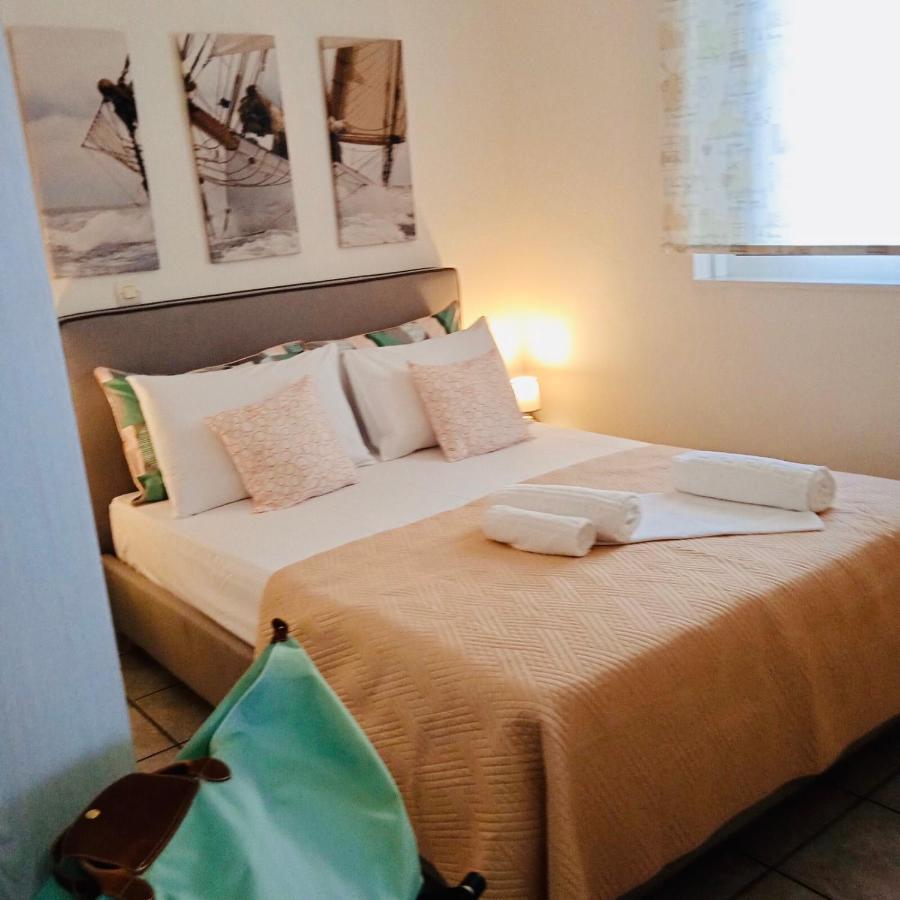 Balsam Suite - 50M To The Beach كالاماتا المظهر الخارجي الصورة